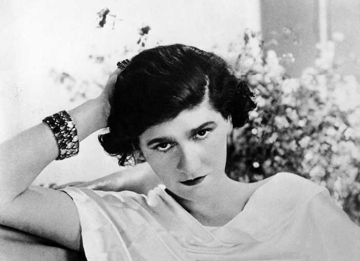 Photo Credit: http://www.iefimerida.gr/news/222133/coco-chanel-i-iereia-toy-stil-poy-allaxe-ton-roy-tis-modas 