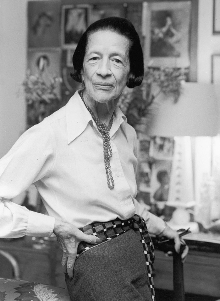 Photo Credit: http://waldina.com/2015/09/29/happy-112th-birthday-diana-vreeland/ 