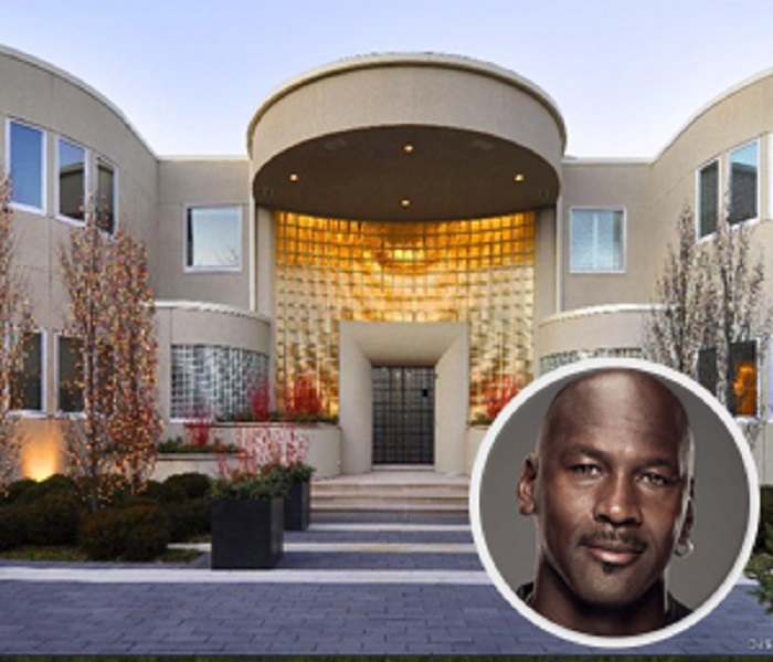 Photo Credit: http://chicago.cbslocal.com/2015/05/14/michael-jordan-highland-park-home-price-cut-again/