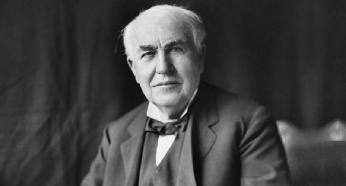 https://commons.wikimedia.org/wiki/File:Thomas_Edison2.jpg